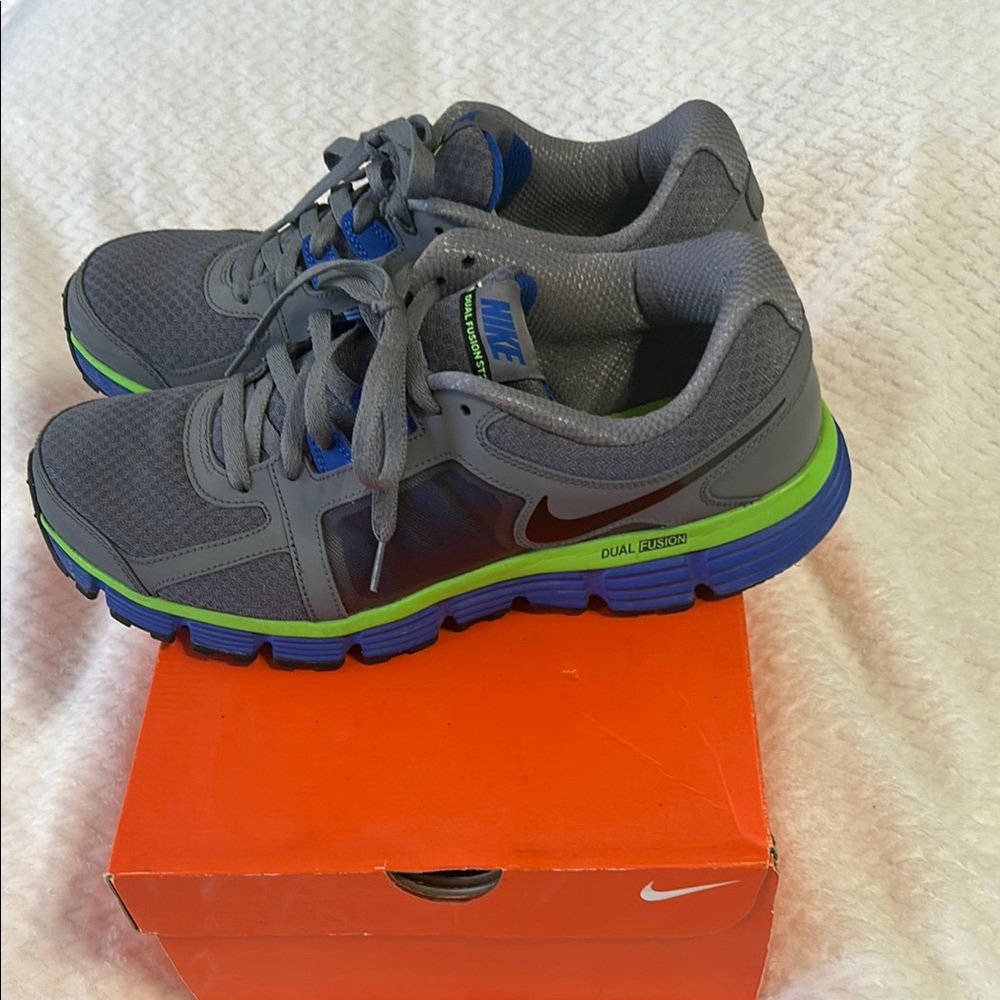 Nike Gray and Blue Sneakers with Sporty Design
